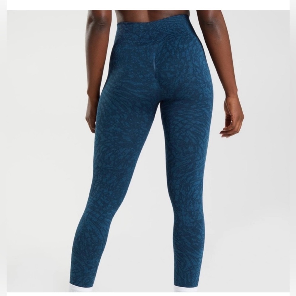 GYMSHARK ADAPT ANIMAL SEAMLESS LEGGINGS - Picture 2 of 9